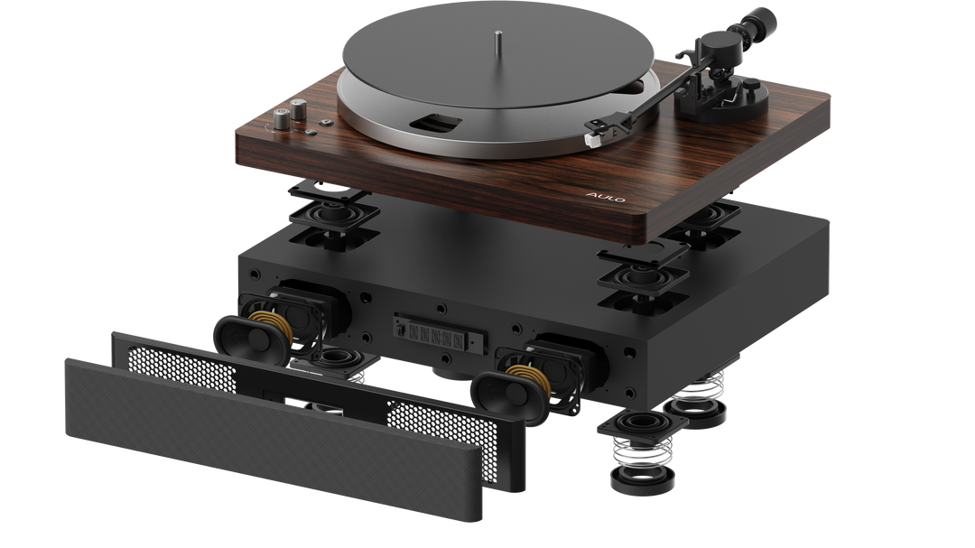 Houtafwerking en mat metaal van de Aulo platenspeler, close-up